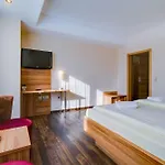 Ferien Rennsteigblick Szálloda 3*